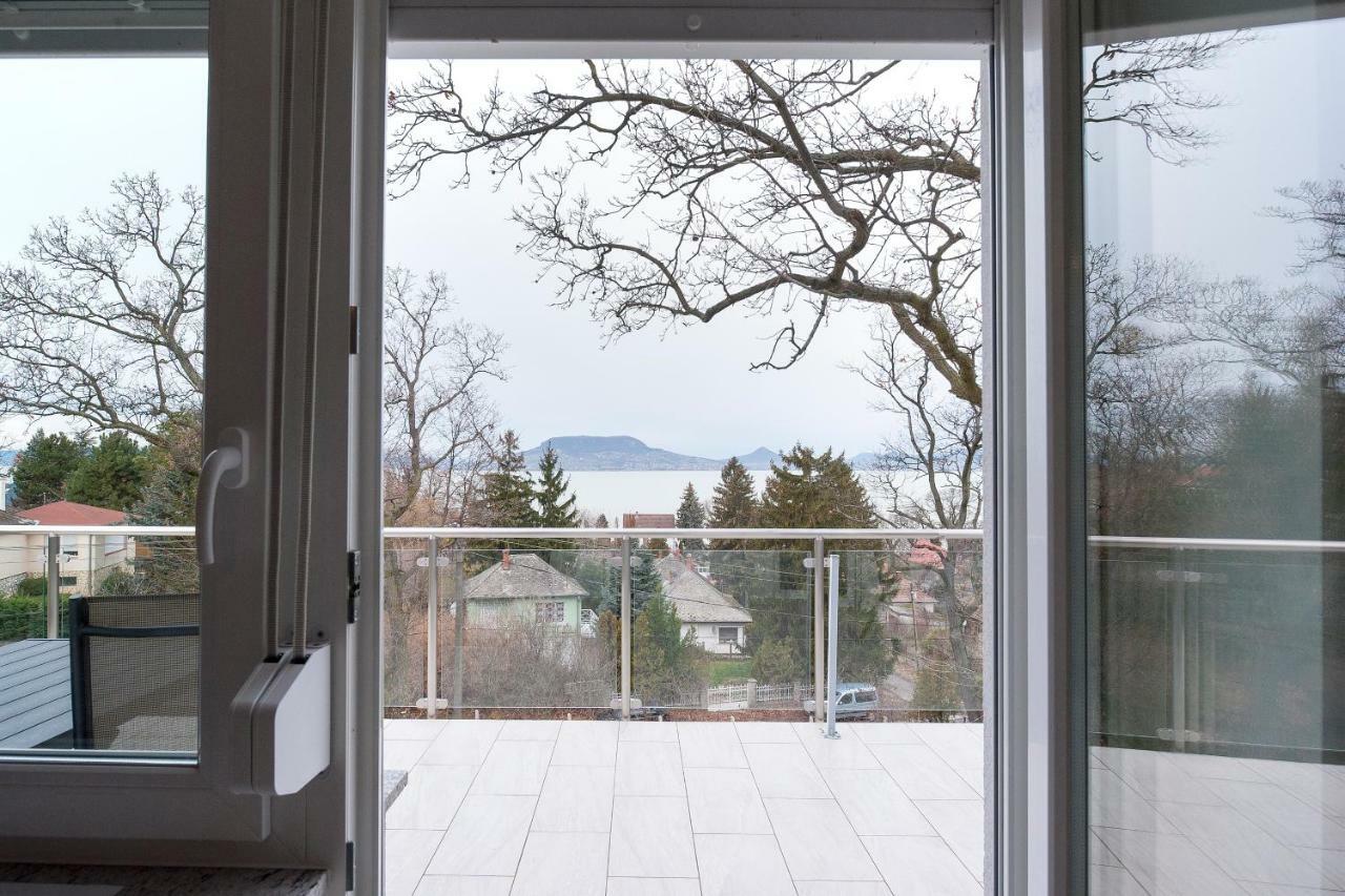 Hilltop Apartment *
